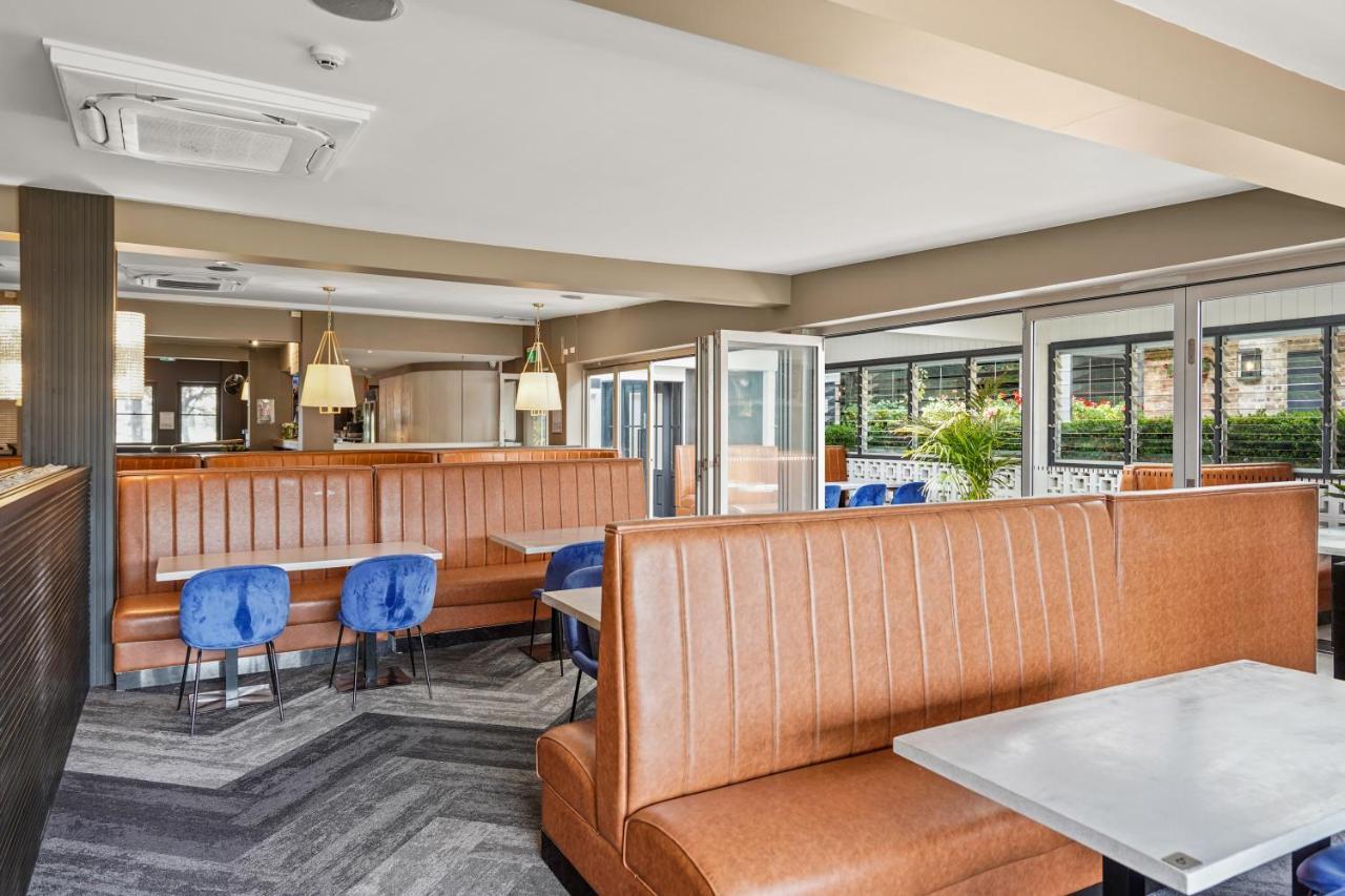 Grand Hotel And Studios Wyong Ngoại thất bức ảnh