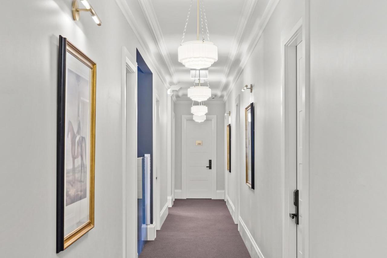 Grand Hotel And Studios Wyong Ngoại thất bức ảnh