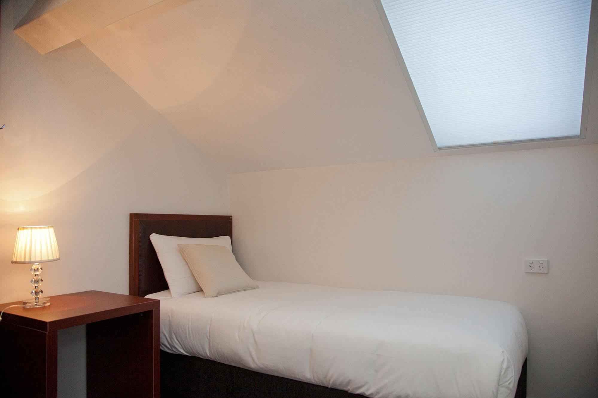 Grand Hotel And Studios Wyong Ngoại thất bức ảnh